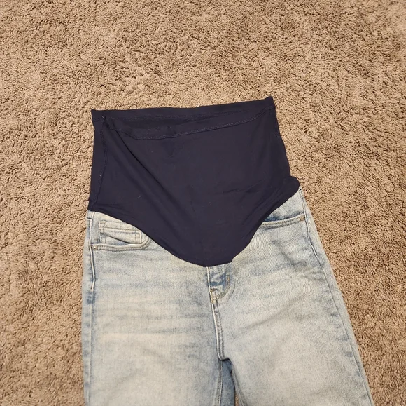 Pink Blush Maternity Jeans, Light Wash, Size 27 Waist - Picture 5 of 7